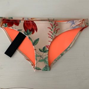 TRIANGL Swimwear Women's Medium Swim Bottoms